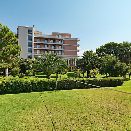Kalamaki Beach Resort Isthmia Exterior photo